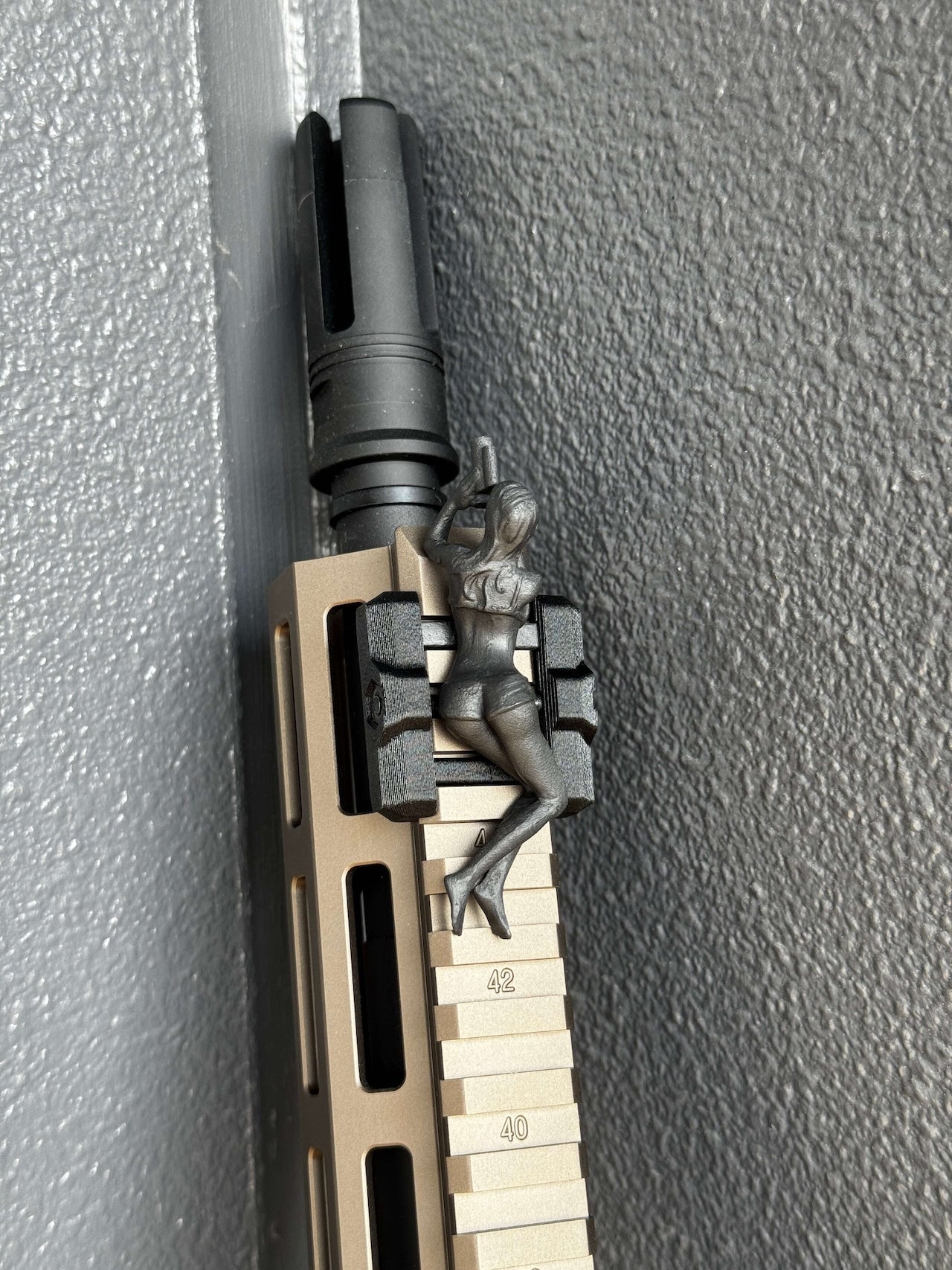 Metal Rail Figure: Spotter G — Right-Handed | Stainless Steel Rail Accessory
