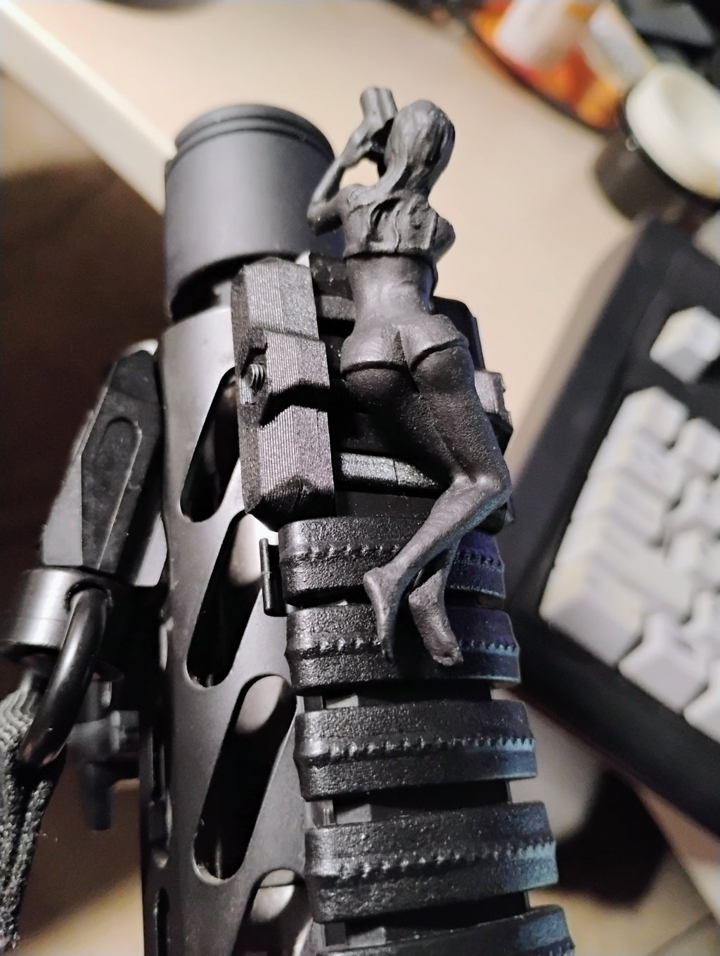 Metal Rail Figure: Spotter G — Right-Handed | Stainless Steel Rail Accessory